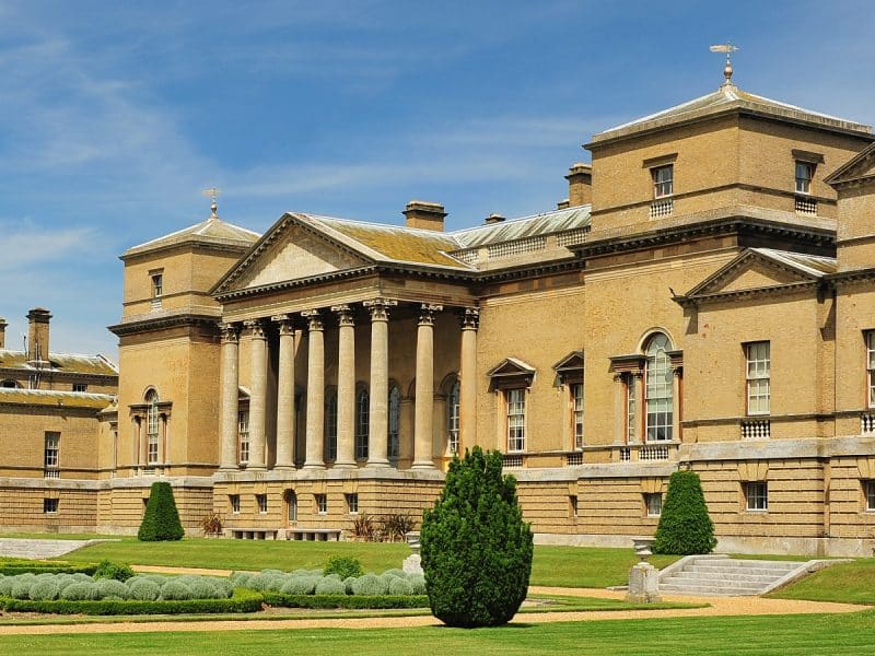 Holkham Hall from the Outside- History & Architecture Walk, Holkham Hall | What tales can the outside of Holkham Hall tell us? Why Palladian? Is it symmetrical? What tricks with bricks and windows were used?  | tour, hall, house, holkham hall, tour guide, guided tour, heritage, history, holkham, historic houses, architecture