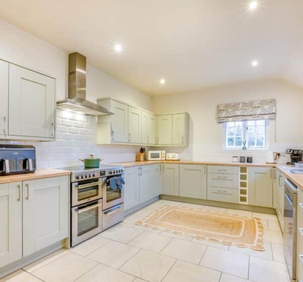 Beautiful North Norfolk holiday cottage set in Holkham Village